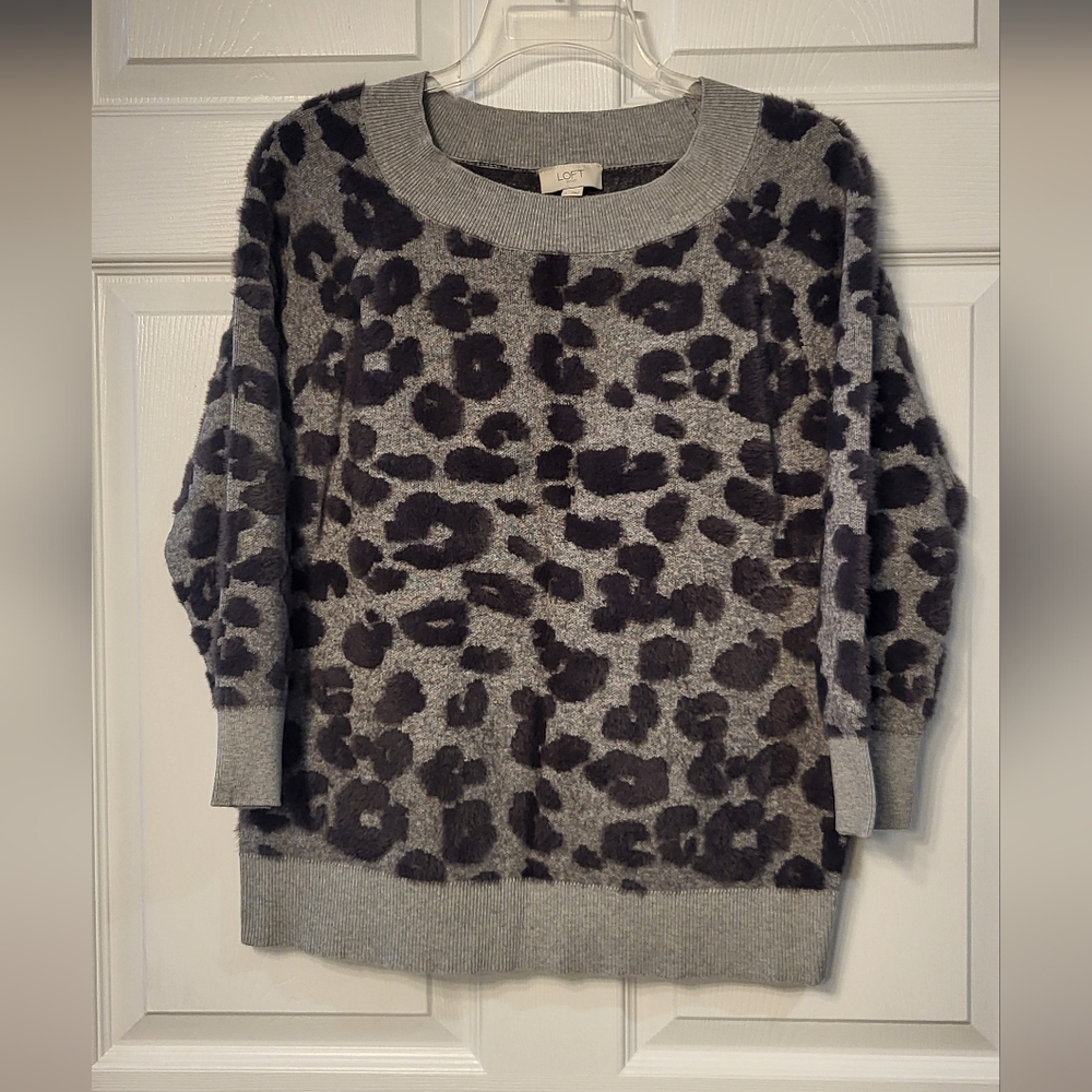 LOFT Cheetah Print Sweatshirt Large | Mob Wife Aesthetic Leopard Pullover Black